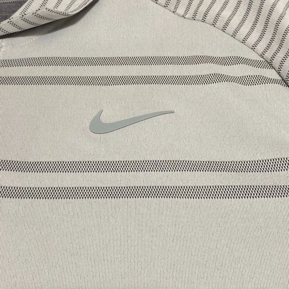 Nike Golf Tiger Woods Zonal Cooling Striped Polo Shirt Grey AA2884-100 Mens L
